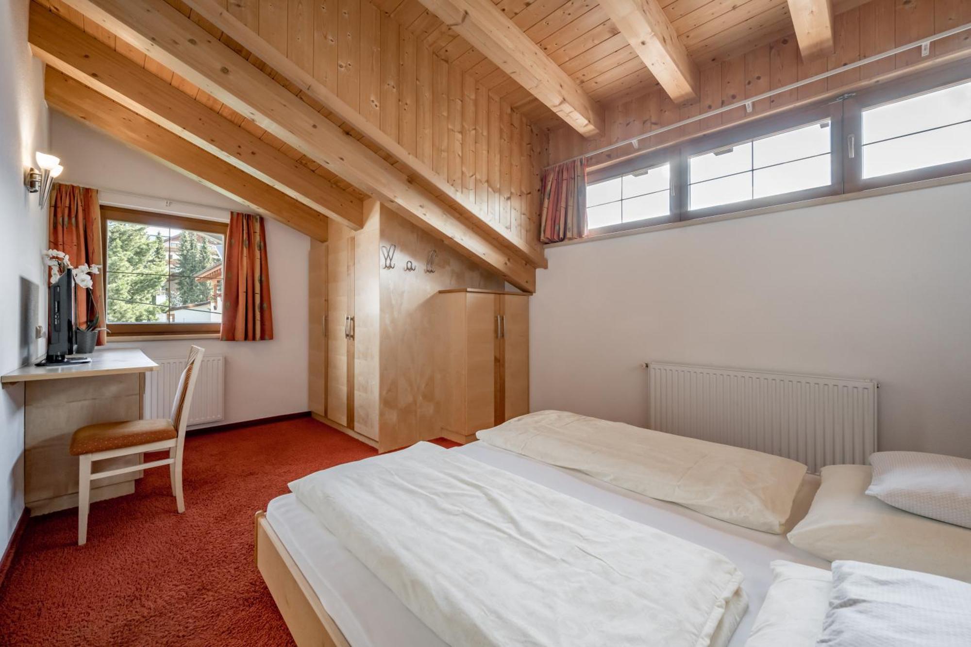 Platoell Homes ザーファウス エクステリア 写真