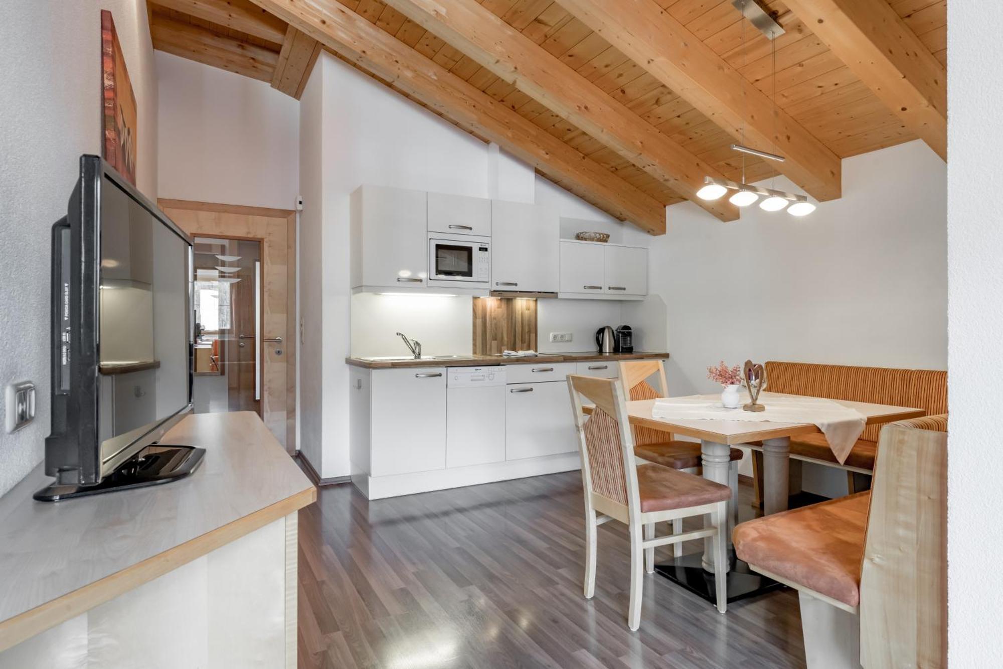Platoell Homes ザーファウス エクステリア 写真