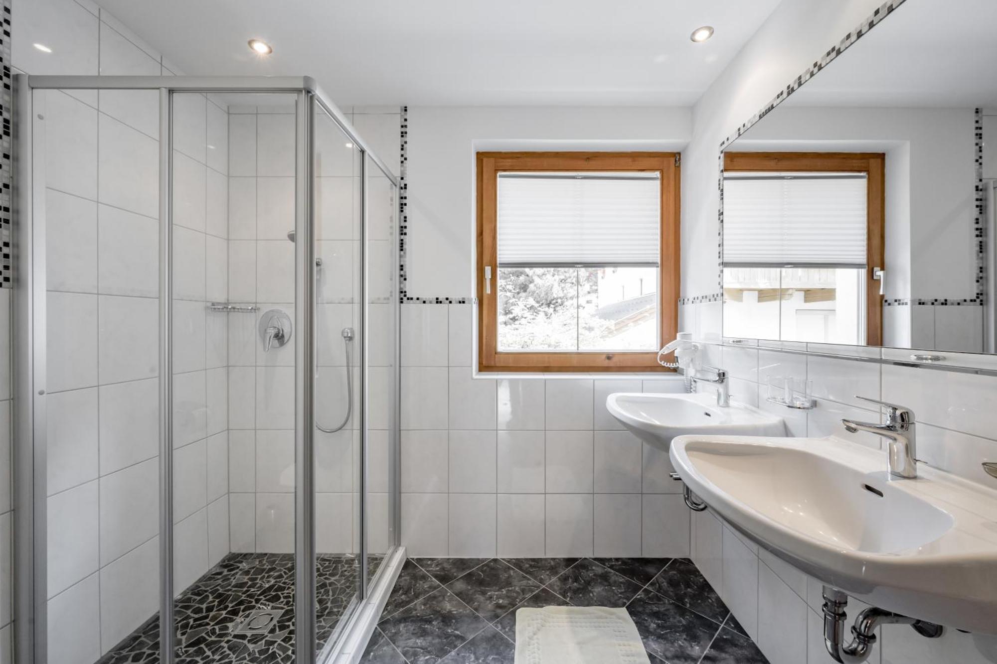 Platoell Homes ザーファウス エクステリア 写真