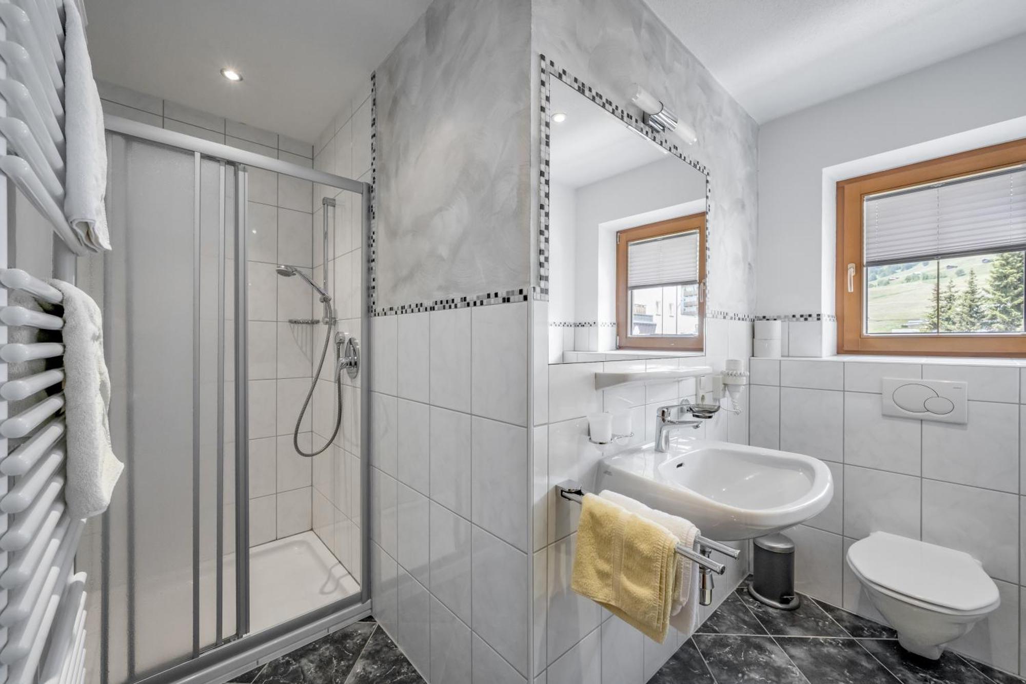 Platoell Homes ザーファウス エクステリア 写真