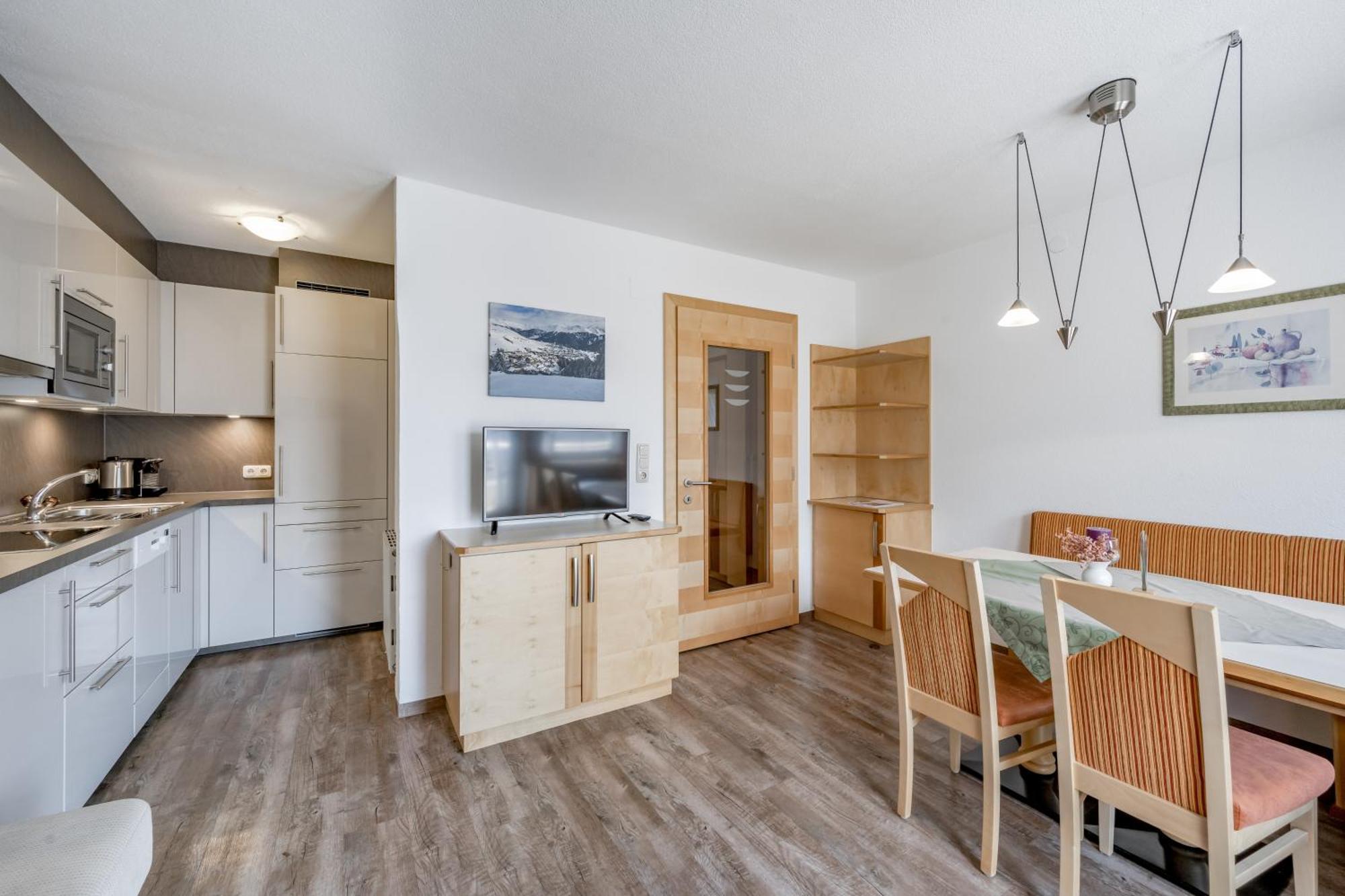 Platoell Homes ザーファウス エクステリア 写真