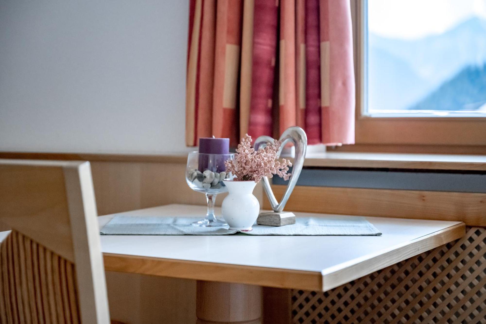 Platoell Homes ザーファウス エクステリア 写真